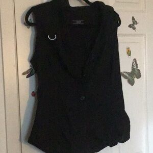2/30 Black sleeveless top